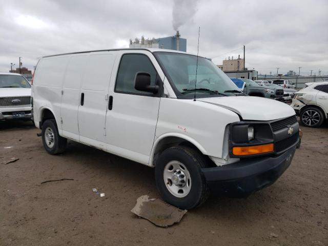 1GCWGFFA6B1110069 - 2011 CHEVROLET EXPRESS G2 WHITE photo 4