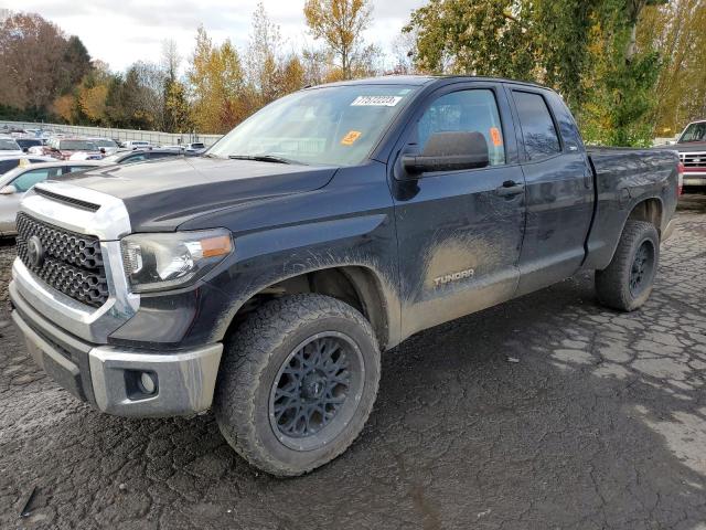 5TFUM5F18JX077372 - 2018 TOYOTA TUNDRA DOUBLE CAB SR/SR5 CHARCOAL photo 1