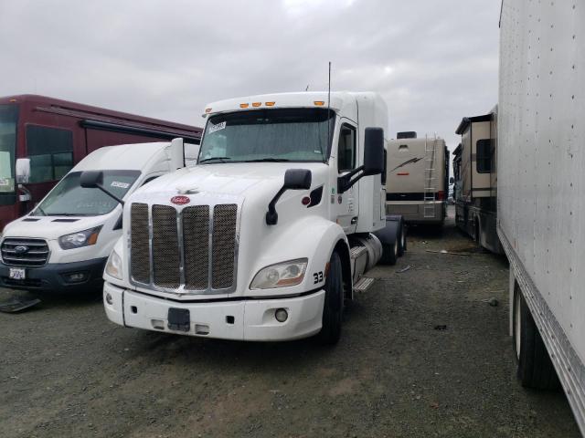 1XPBDP9X3JD490674 - 2018 PETERBILT 579 WHITE photo 2