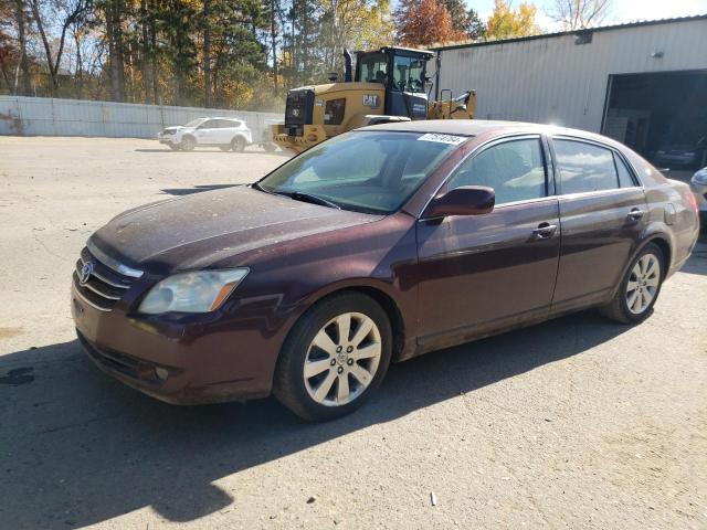 2005 TOYOTA AVALON XL, 