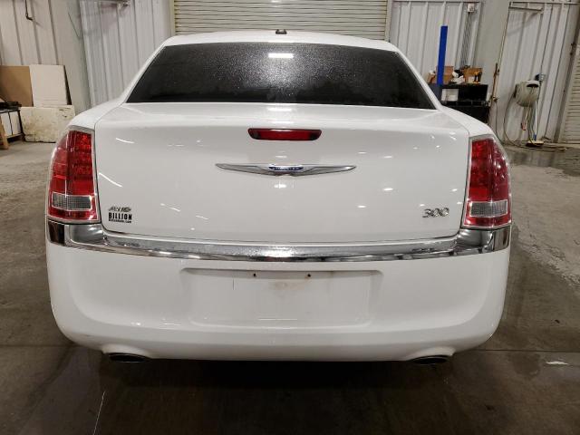 2C3CCARG1DH505433 - 2013 CHRYSLER 300 WHITE photo 6