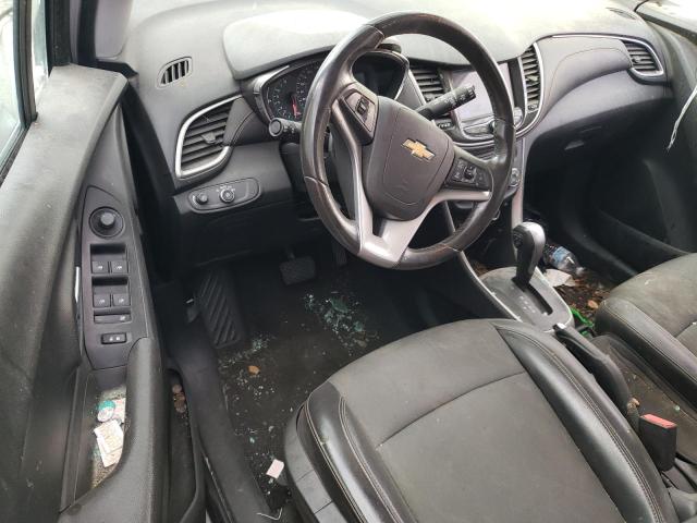 KL7CJLSB7JB635505 - 2018 CHEVROLET TRAX 1LT Silber Foto 8