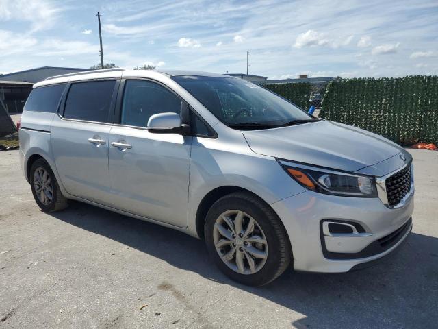 KNDMB5C13K6511991 - 2019 KIA SEDONA LX SILVER photo 4