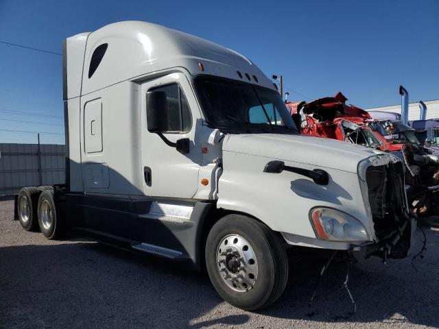 2016 FREIGHTLINER CASCADIA 1, null