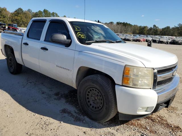 2GCEC13J471523270 - 2007 CHEVROLET SILVERADO C1500 CREW CAB WHITE photo 4