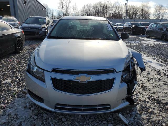 1G1PA5SH1E7446189 - 2014 CHEVROLET CRUZE LS SILVER photo 5