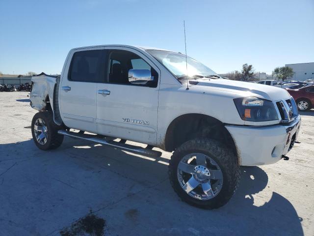 1N6BA0EC7EN505632 - 2014 NISSAN TITAN S WHITE photo 4