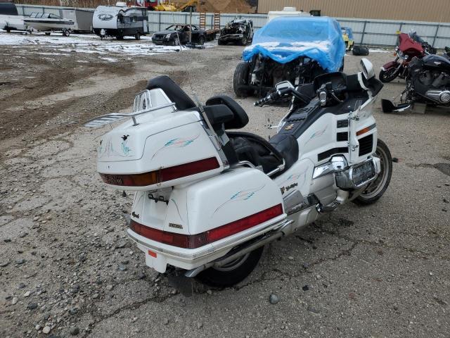 1HFSC2209VA900167 - 1997 HONDA GL1500 A/2 WHITE photo 4