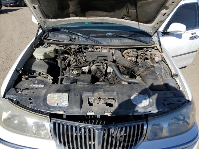1LNHM81W9XY708635 - 1999 LINCOLN TOWN CAR EXECUTIVE WHITE photo 11