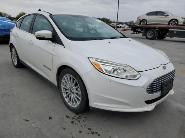 1FADP3R44EL169664 - 2014 FORD FOCUS BEV WHITE photo 4