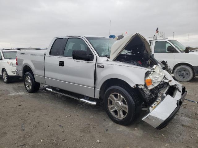 1FTRX12W15NA75441 - 2005 FORD F150 SILVER photo 4