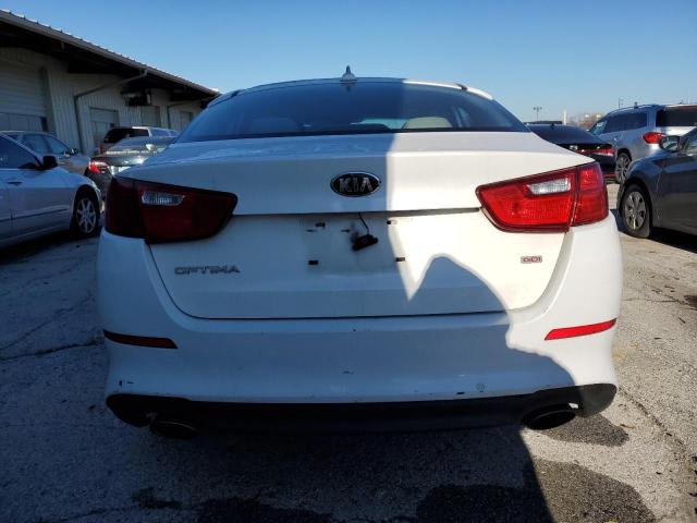 KNAGM4A73F5641819 - 2015 KIA OPTIMA LX WHITE photo 6