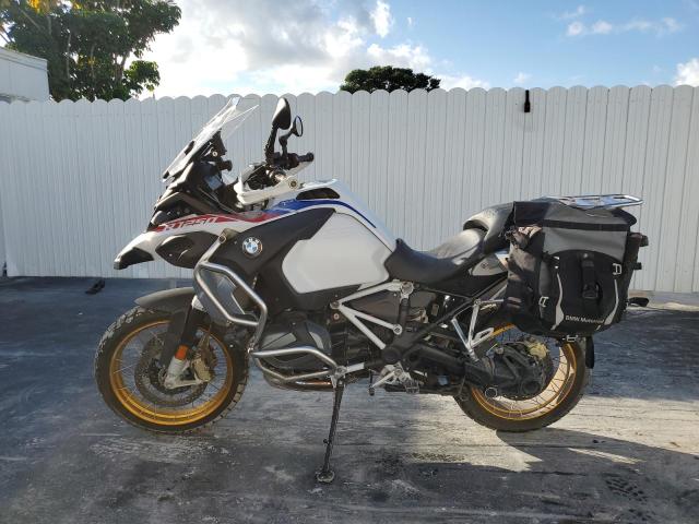 WB10M1308M6D60738 - 2021 BMW R 1250 GS ADVENTURE WHITE photo 3