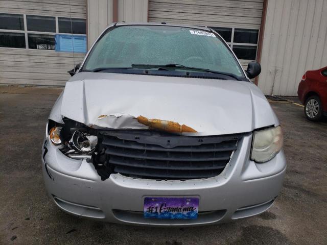2A4GP54L27R152206 - 2007 CHRYSLER TOWN & COU TOURING SILVER photo 5