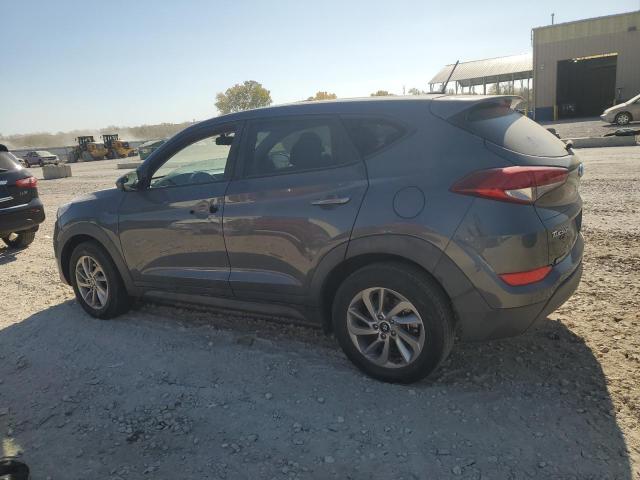 KM8J23A42HU488031 - 2017 HYUNDAI TUCSON SE GRAY photo 2