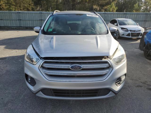 1FMCU0GD3JUA75971 - 2018 FORD ESCAPE SE SILVER photo 5