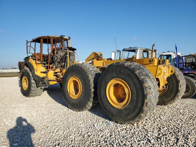 VCE0A40GC00342621 - 2019 VOLVO DUMPTRUCK YELLOW photo 3