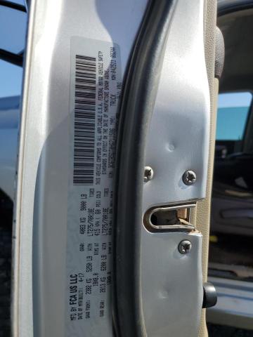 3C6TR5DT0HG711586 - 2017 RAM 2500 SLT SILVER photo 12