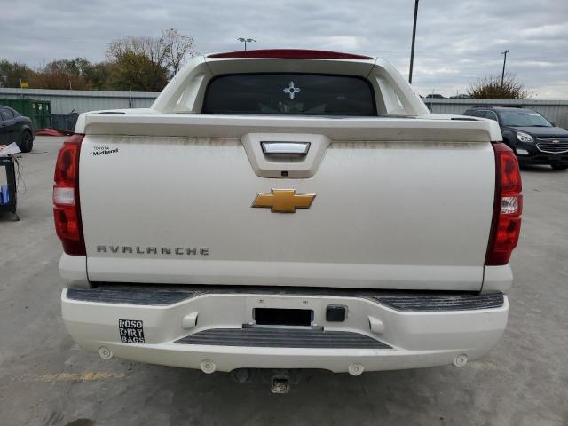 3GNTKGE72CG235349 - 2012 CHEVROLET AVALANCHE LTZ WHITE photo 6