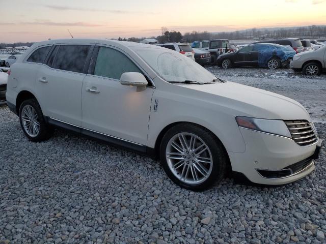 2LMHJ5AT6JBL01670 - 2018 LINCOLN MKT CREAM photo 4