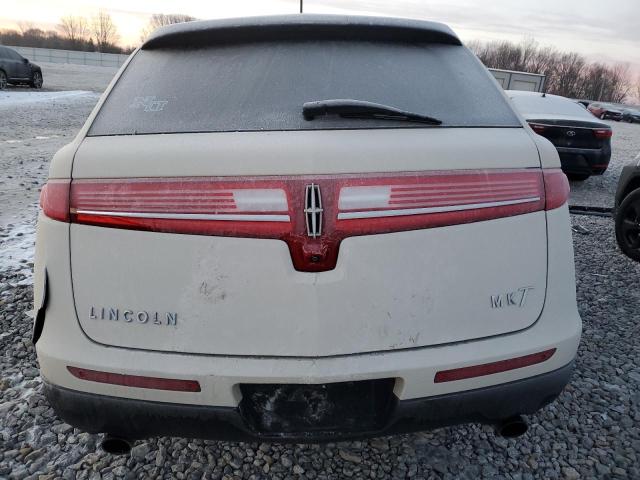 2LMHJ5AT6JBL01670 - 2018 LINCOLN MKT CREAM photo 6