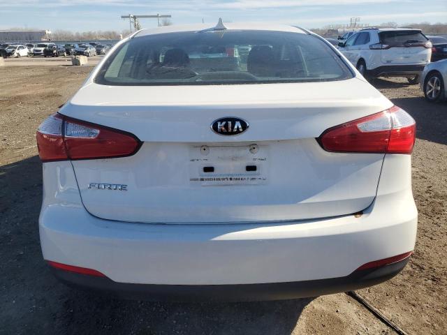 KNAFK4A64G5475756 - 2016 KIA FORTE LX WHITE photo 6