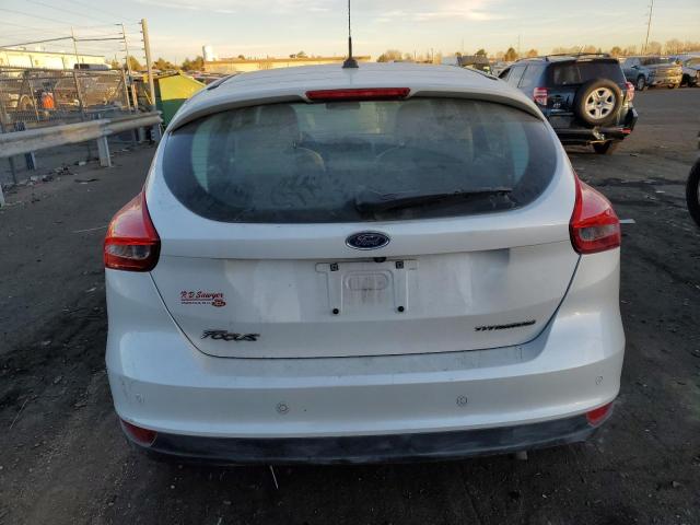 1FADP3N21GL299411 - 2016 FORD FOCUS TITANIUM WHITE photo 6