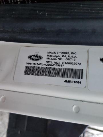 1M2AX07C6HM035657 - 2017 MACK 700 GU700 WHITE photo 10