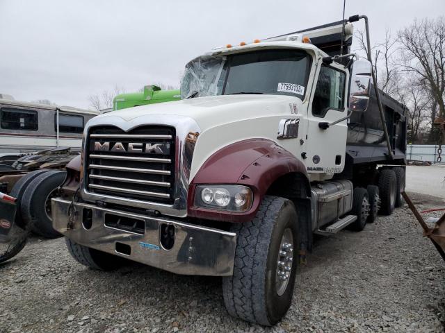 1M2AX07C6HM035657 - 2017 MACK 700 GU700 WHITE photo 2