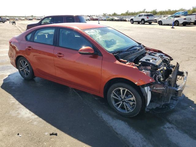 3KPF24AD3PE548038 - 2023 KIA FORTE LX ORANGE photo 4