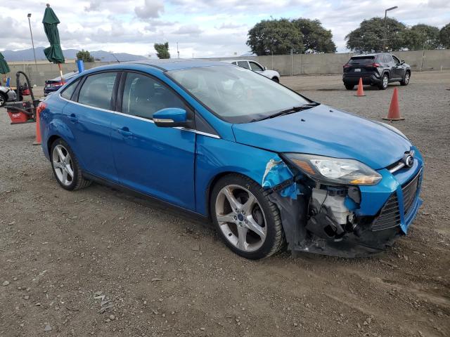 1FAHP3J26CL356154 - 2012 FORD FOCUS TITANIUM BLUE photo 4