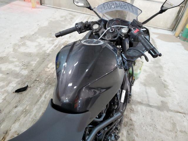 JKAEXKH19PDAN0387 - 2023 KAWASAKI EX400 BLACK photo 5