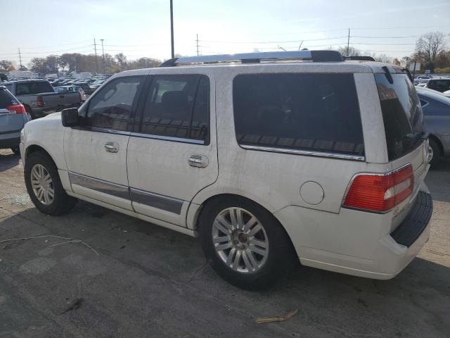 5LMJJ2J53DEL00799 - 2013 LINCOLN NAVIGATOR WHITE photo 2