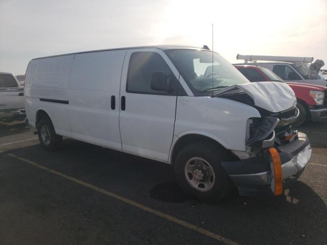 1GCZGHFG9H1341229 - 2017 CHEVROLET EXPRESS G3 WHITE photo 4