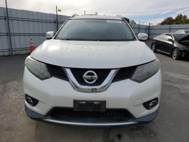5N1AT2MT2FC885719 - 2015 NISSAN ROGUE S WHITE photo 5