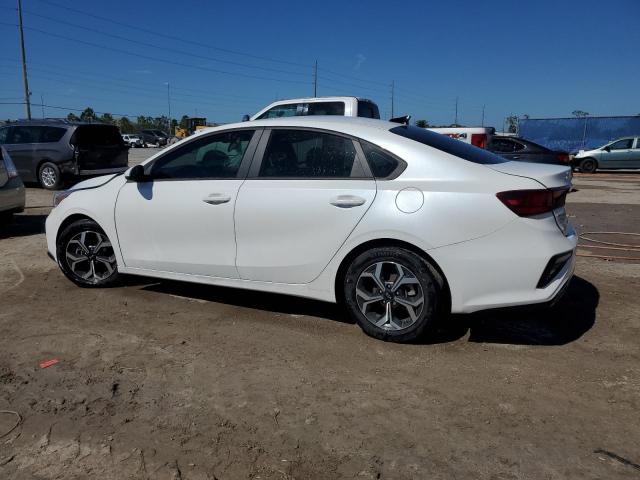 3KPF24AD0ME389698 - 2021 KIA FORTE FE WHITE photo 2