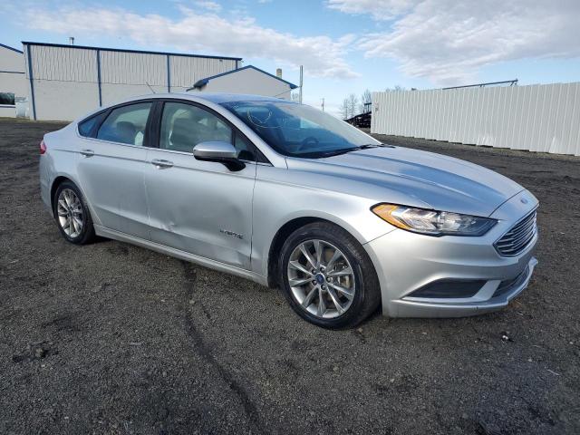 3FA6P0LUXHR385914 - 2017 FORD FUSION SE HYBRID SILVER photo 4