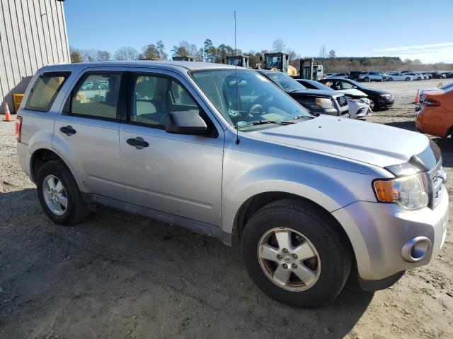 1FMCU0C7XCKB38627 - 2012 FORD ESCAPE XLS SILVER photo 4