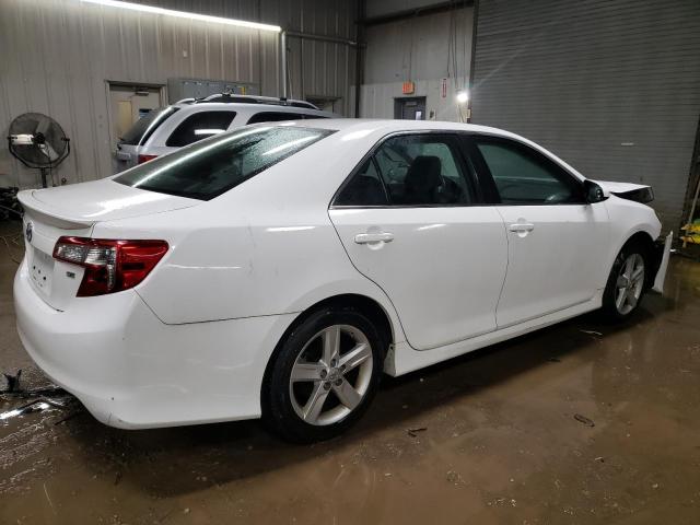 4T1BF1FK8EU861623 - 2014 TOYOTA CAMRY L WHITE photo 3