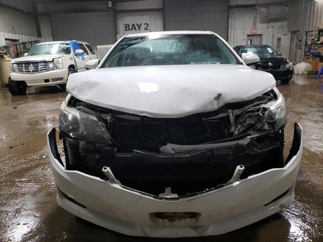 4T1BF1FK8EU861623 - 2014 TOYOTA CAMRY L WHITE photo 5