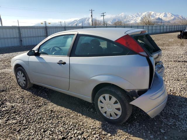 1FAFP31N97W298207 - 2007 FORD FOCUS ZX3 SILVER photo 2