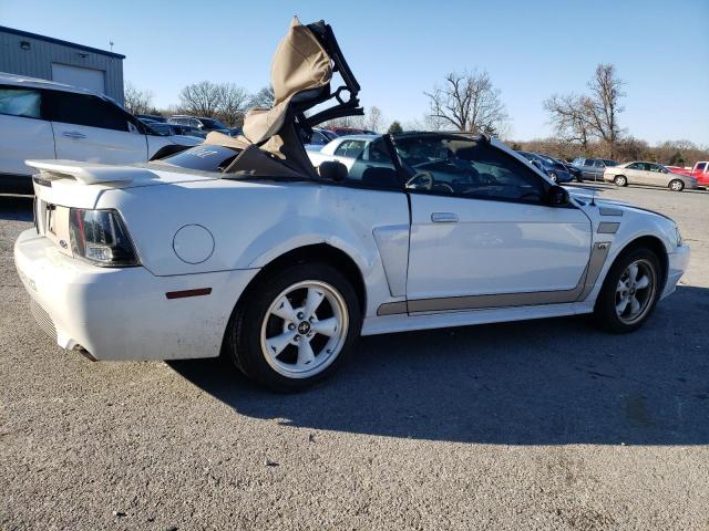 1FAFP45X71F132745 - 2001 FORD MUSTANG GT WHITE photo 3