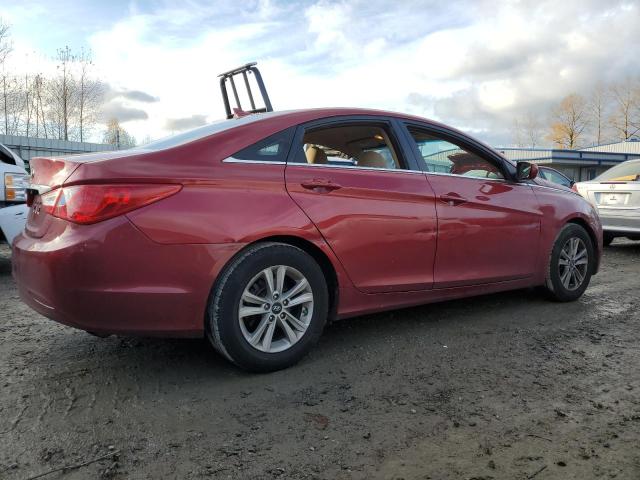 5NPEB4ACXDH523017 - 2013 HYUNDAI SONATA GLS RED photo 3