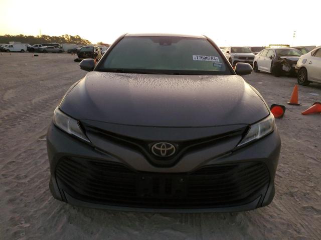 4T1B11HK5KU744959 - 2019 TOYOTA CAMRY L GRAY photo 5