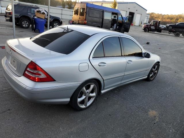 WDBRF52H36E020677 - 2006 MERCEDES-BENZ C 230 SILVER photo 3