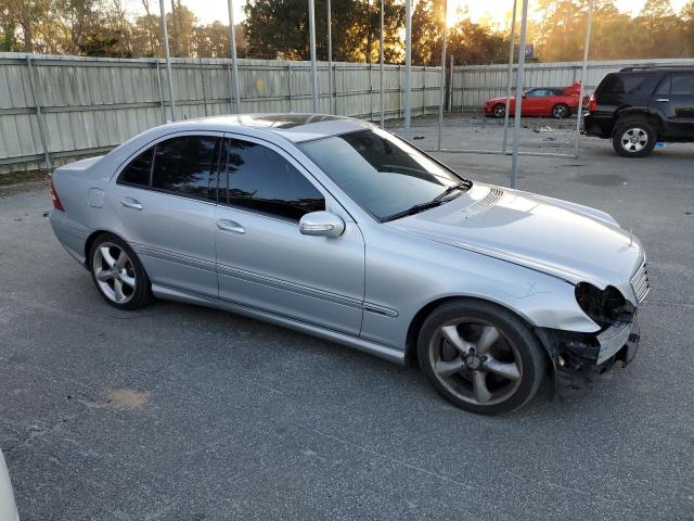 WDBRF52H36E020677 - 2006 MERCEDES-BENZ C 230 SILVER photo 4