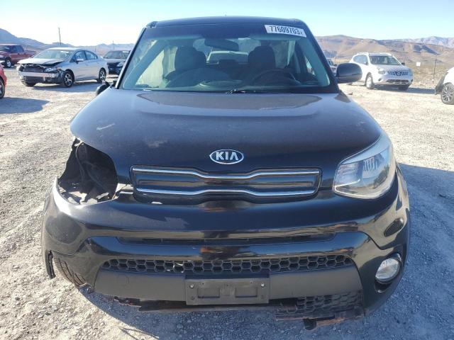 KNDJP3A53H7477441 - 2017 KIA SOUL + BLACK photo 5