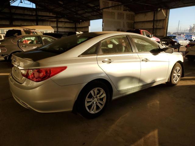 5NPEB4AC7DH525937 - 2013 HYUNDAI SONATA GLS SILVER photo 3