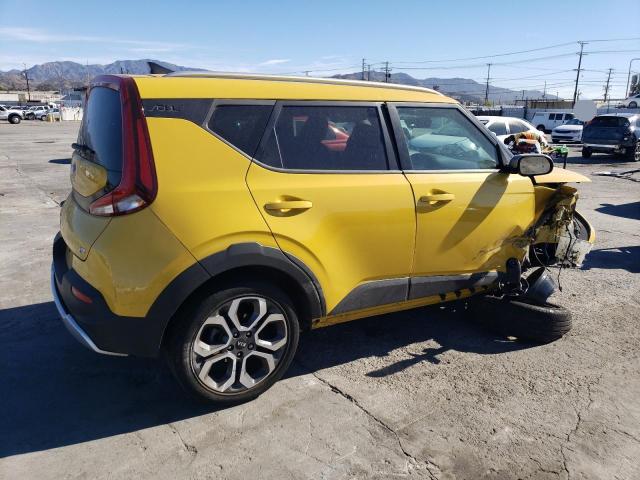 KNDJ23AU2L7050542 - 2020 KIA SOUL LX YELLOW photo 3