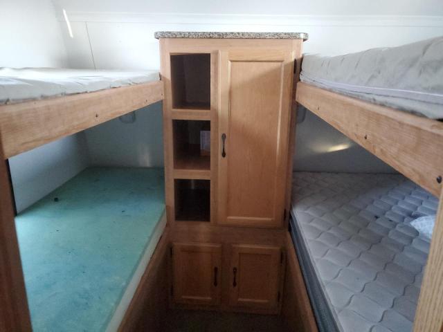 4YDT3712891532369 - 2009 KEYSTONE SPRINTER WHITE photo 8